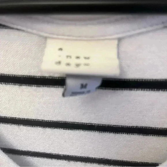 one day short sleeve stripe top sz medium women’s - Picture 2 of 4